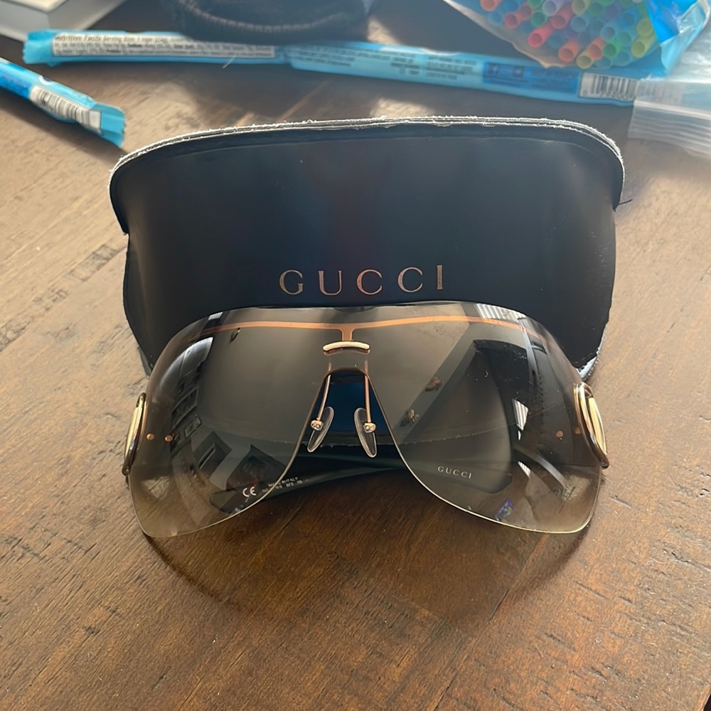 Gucci oversized band sunglasses